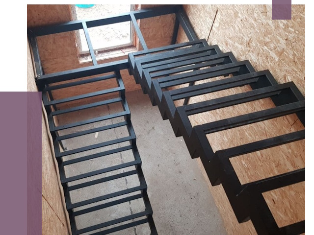 Демонтаж лестниц на металлокаркасе в Майкопе от 7278 руб. за м²