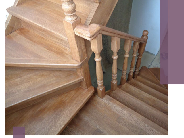 Дубовые лестницы под ключ в Майкопе: изготовление и монтаж