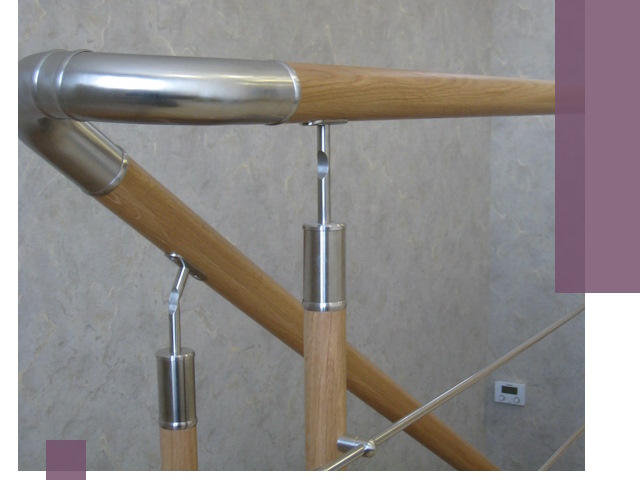 Комбинированные перила на заказ в Майкопе — монтаж и производство