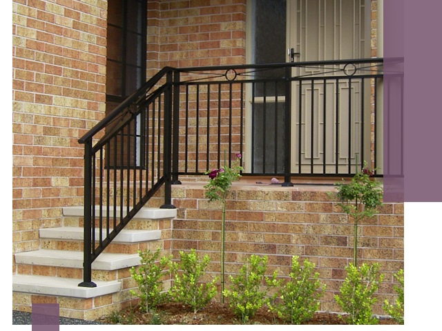 Уличные перила из металла под ключ в Майкопе