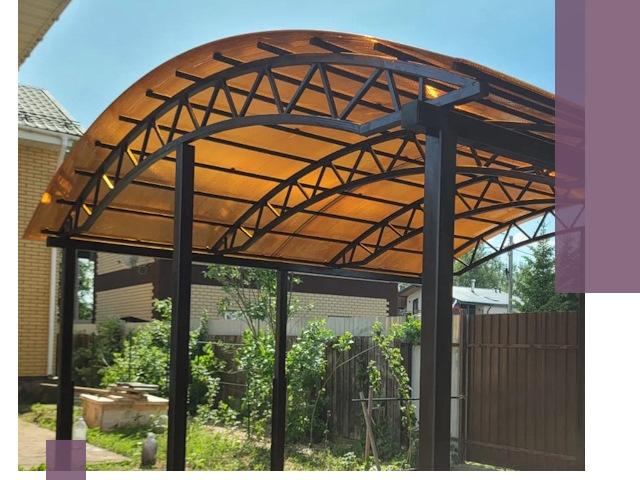 Изготовление навесов под ключ в Майкопе из качественных материалов