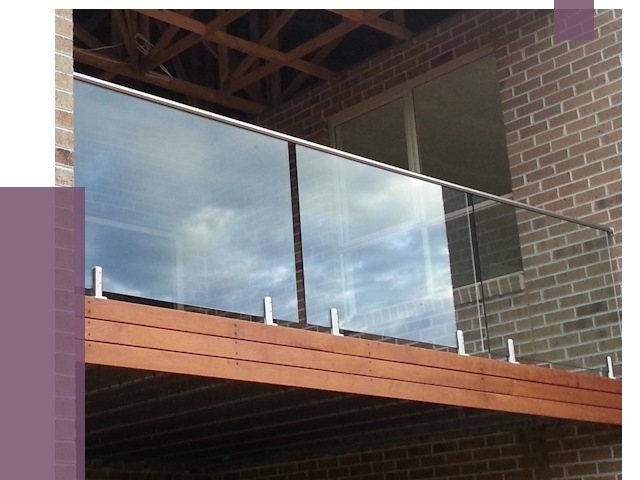 Стеклянные парапеты на крыше и террасе в Майкопе от 11373 руб. | ПРОЛЁТ-Мкп