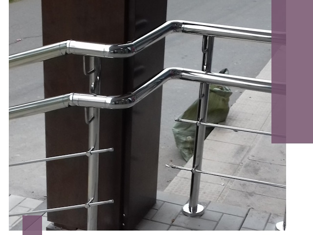 Монтаж поручней из нержавеющей стали в Майкопе качественно и быстро